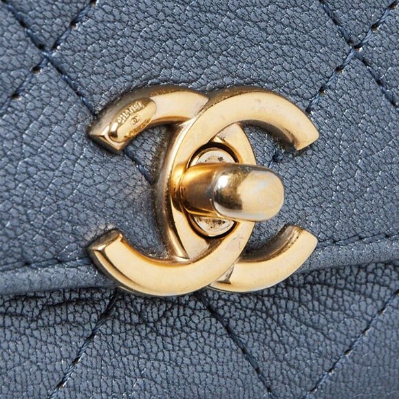 Chanel Metallic Blue Goatskin Leather Stitched Casual Trip Bag - Picture 4 of 10